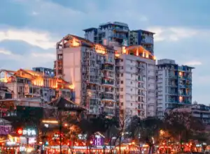 高德AI停车雷达上线，智慧导航破解停车难题