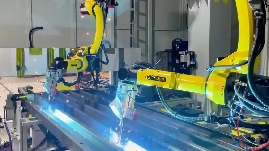 一脑多形焊接机器人问世,智能制造再添新利器