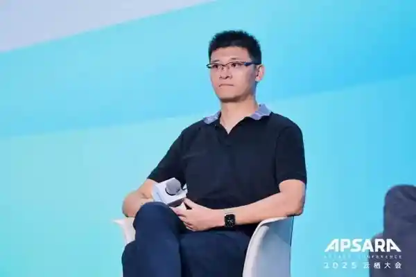 AI汽车驶入未来:云栖大会上演乐与路新篇章