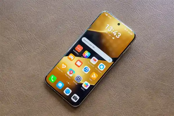 华为Pura 80 Ultra鸿蒙6.0尝鲜版发布：影像性能全面跃升引爆科技圈